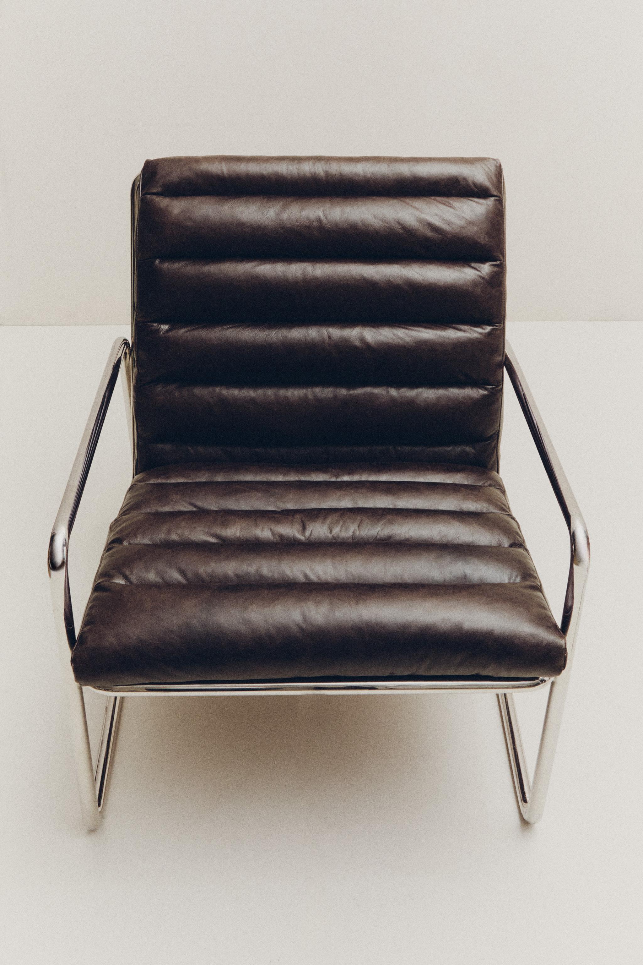 FAUTEUIL CUIR ET ACIER INOXYDABLE